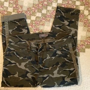 MOVING SALE! Torrid camo jeans - size 16